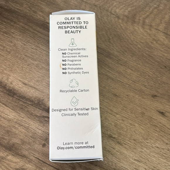 NWT Olay sensitive mineral sunscreen - Picture 4 of 4